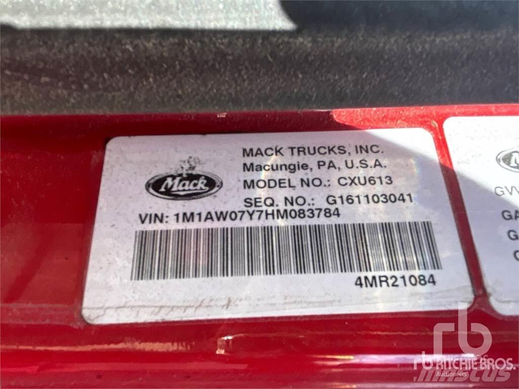 Mack CXU613 Autotractoare