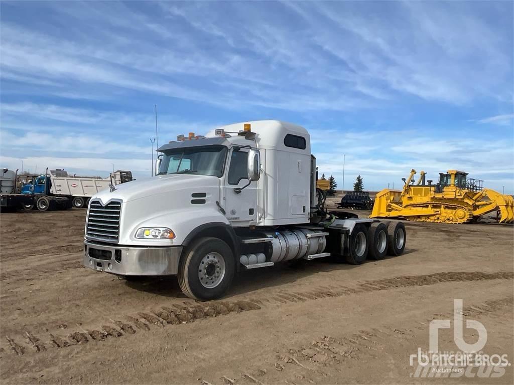 Mack CXU614 Autotractoare