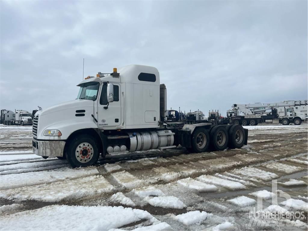 Mack CXU614 Autotractoare