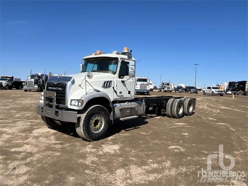 Mack GU433 Camion cabina sasiu