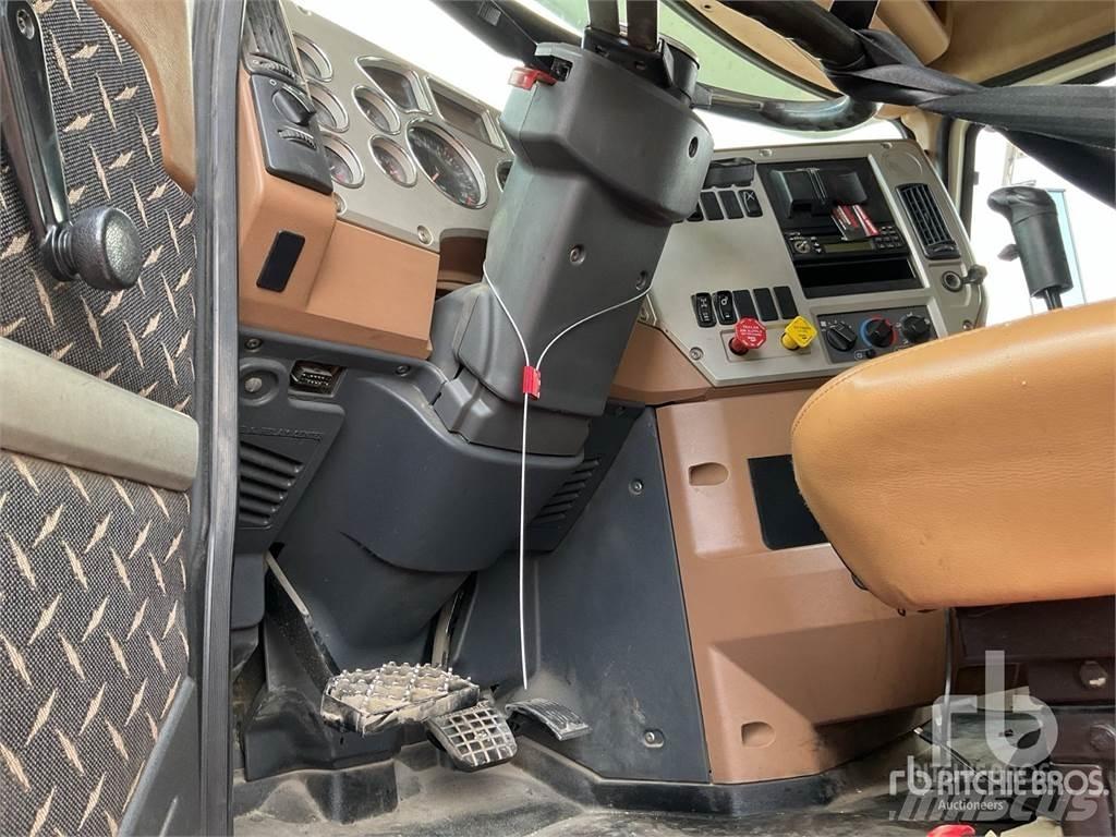 Mack GU713 Autobasculanta