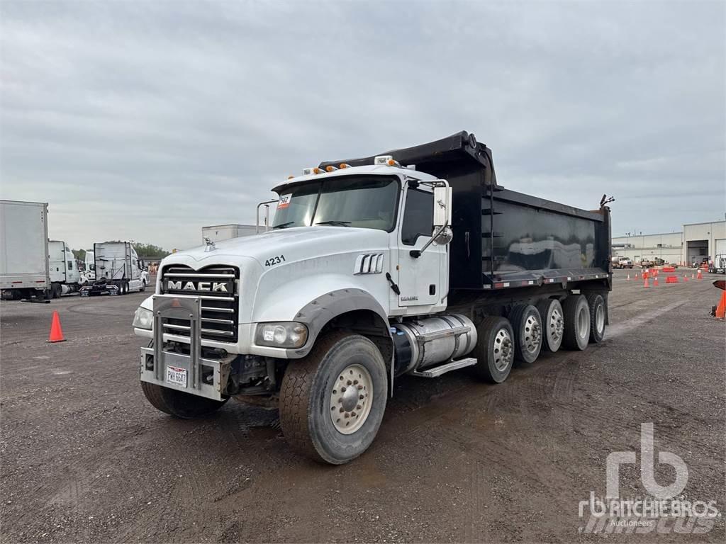 Mack GU713 Autobasculanta