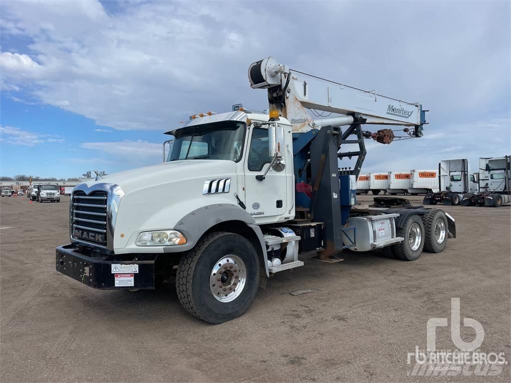 Mack GU813 Camioane cu macara