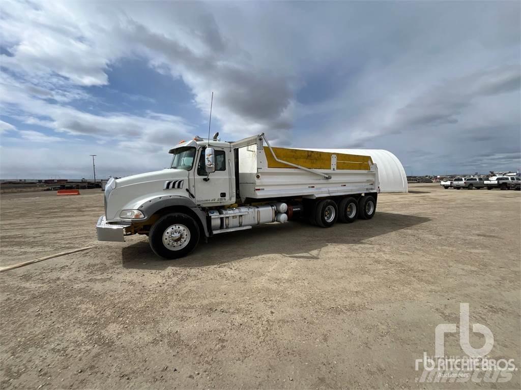 Mack GU814 Autobasculanta