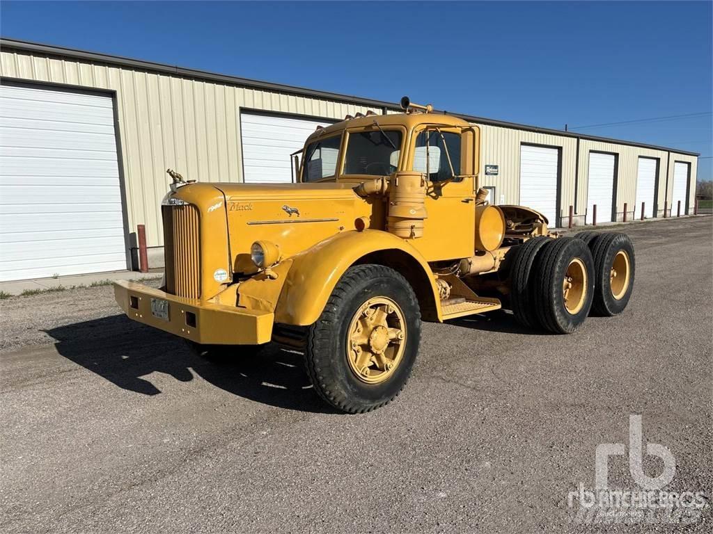 Mack LHSW Autotractoare