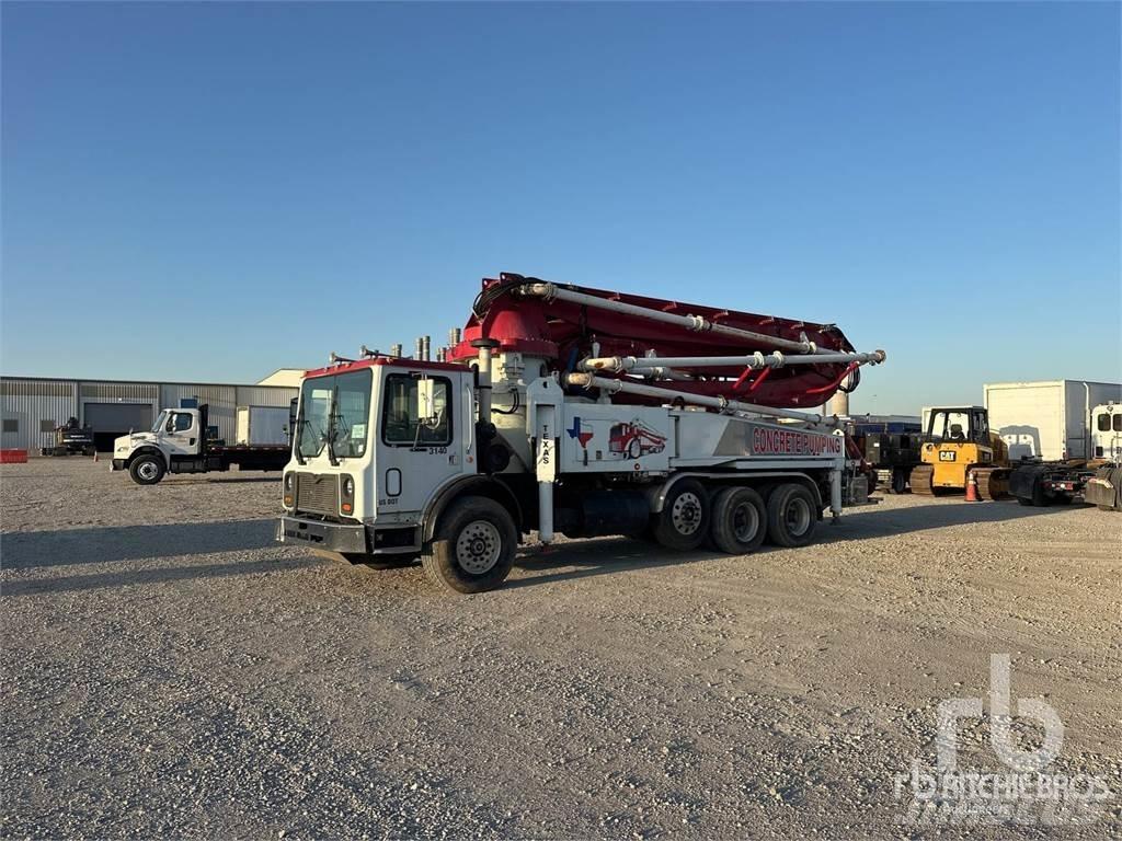 Mack MR Betoniera