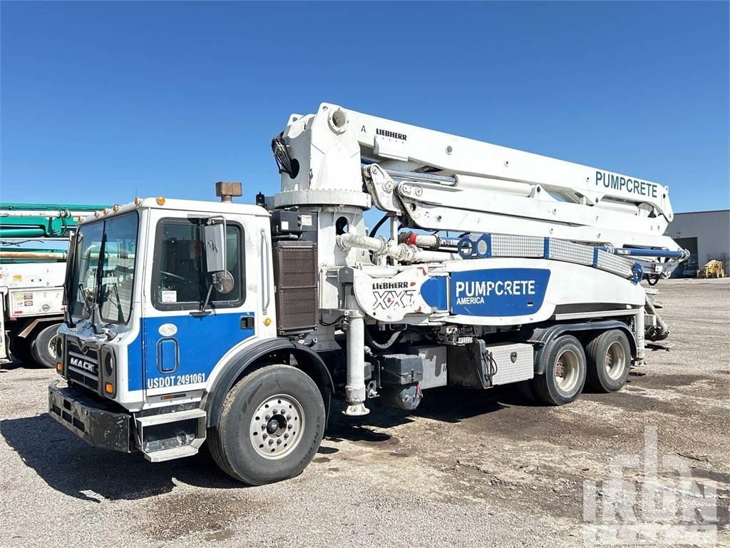 Mack MRU613 Betoniera