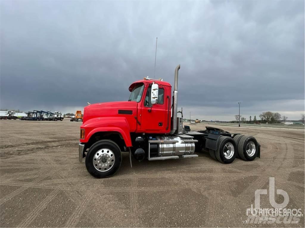 Mack PINNACLE Autotractoare