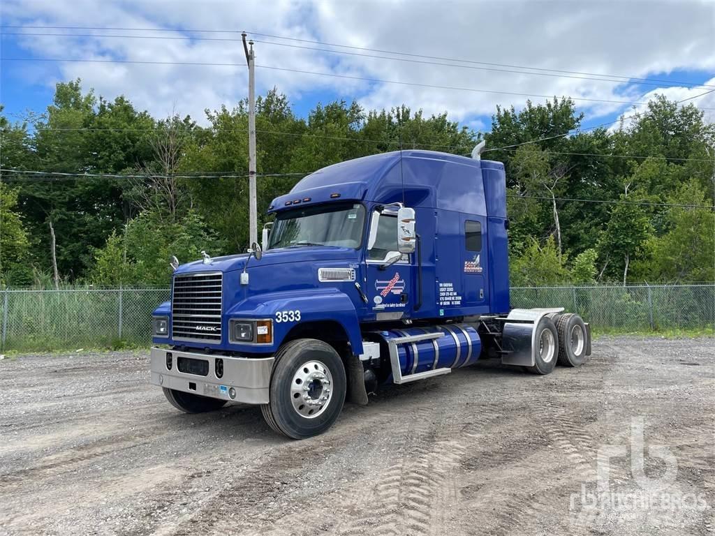 Mack PINNACLE Autotractoare