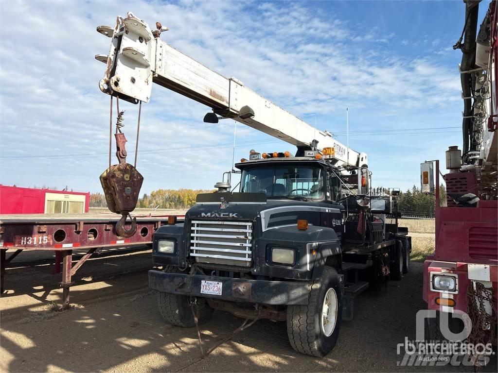 Mack RD688S Camioane cu macara