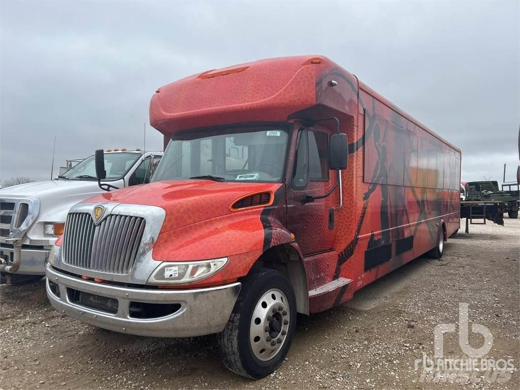 Navistar PC505 Autobuze intercity