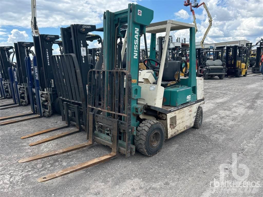 Nissan 40 Stivuitor diesel