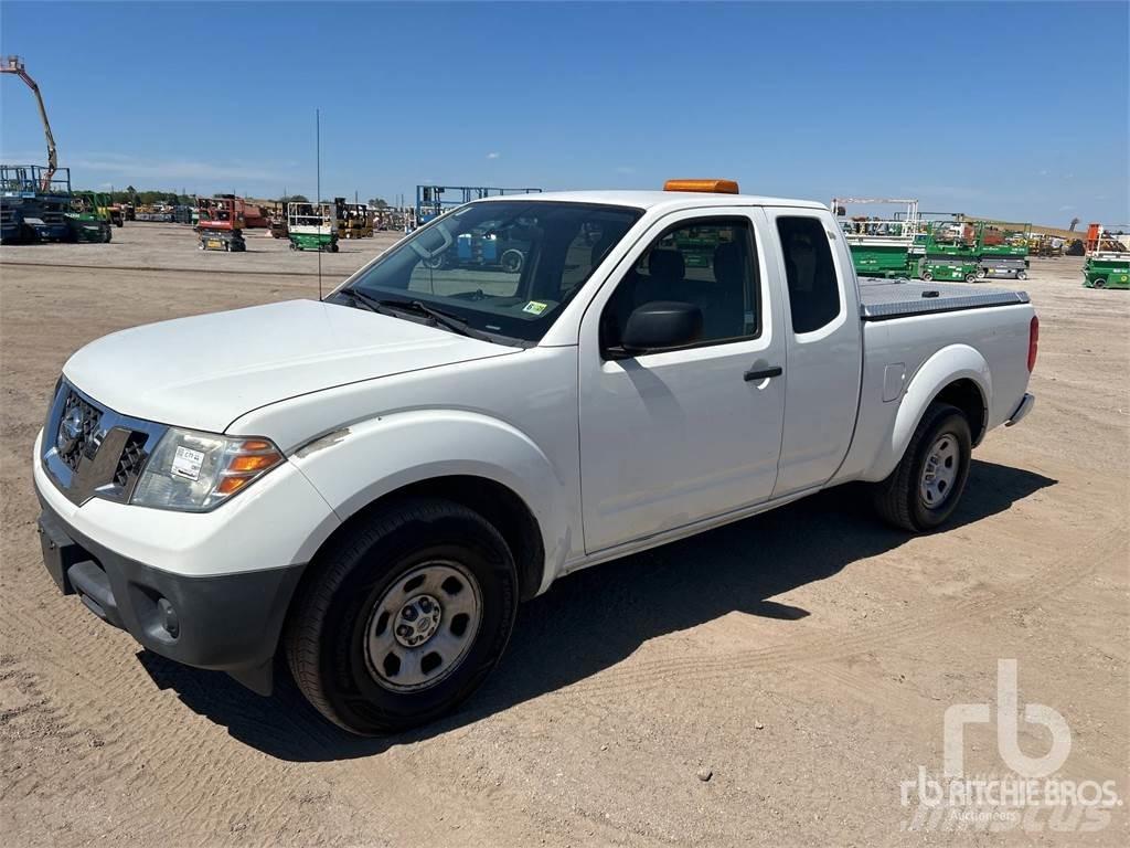 Nissan FRONTIER Pick up/Platou