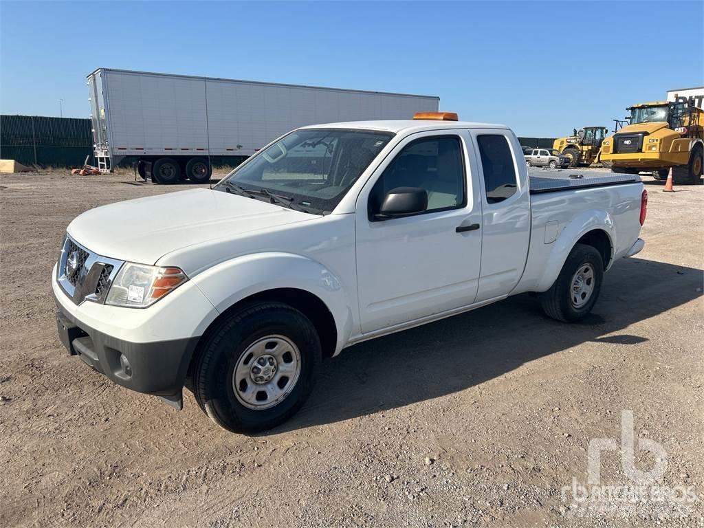 Nissan FRONTIER Pick up/Platou