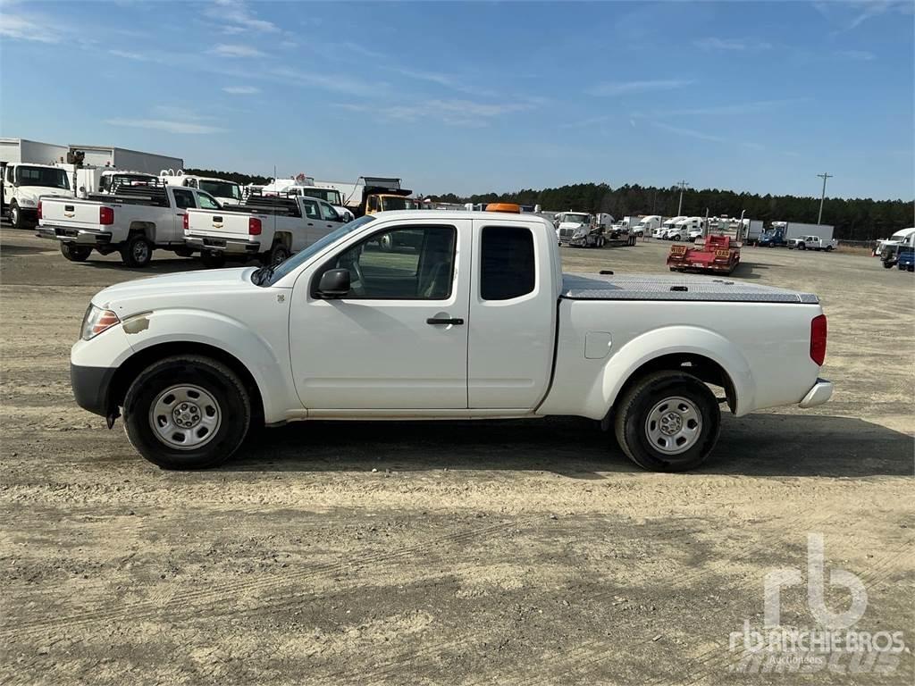 Nissan FRONTIER Pick up/Platou
