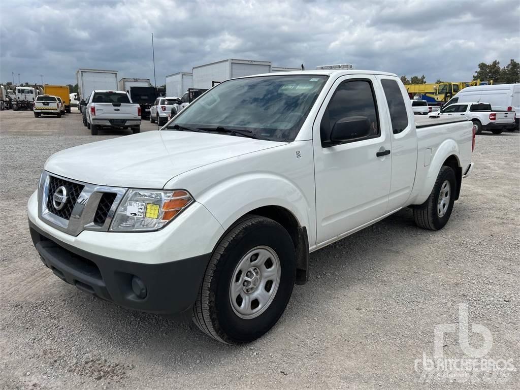 Nissan FRONTIER Pick up/Platou
