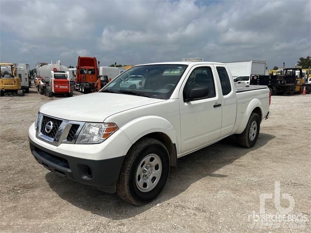 Nissan FRONTIER Pick up/Platou