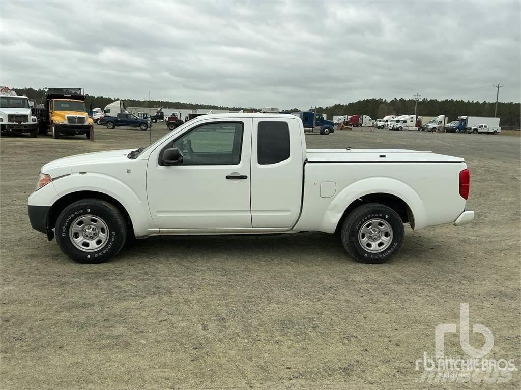 Nissan FRONTIER Pick up/Platou