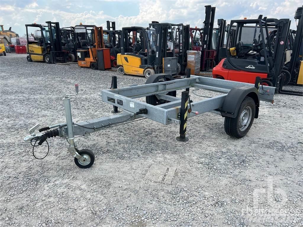  OMC UK1800 Alte remorci
