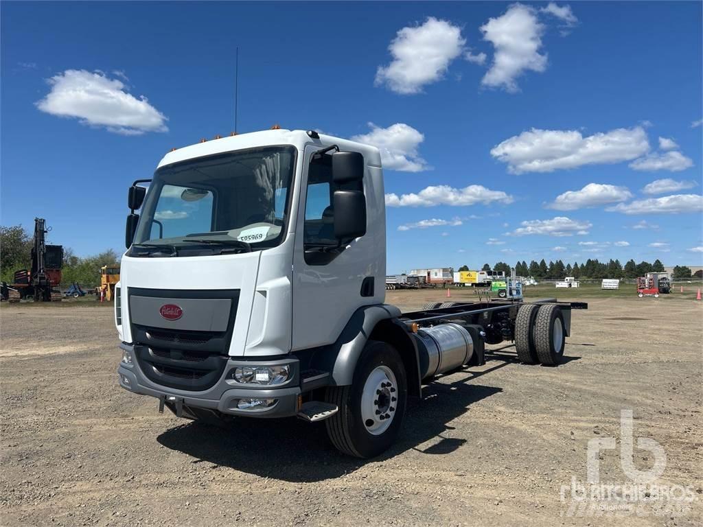 Peterbilt 220 Camion cabina sasiu