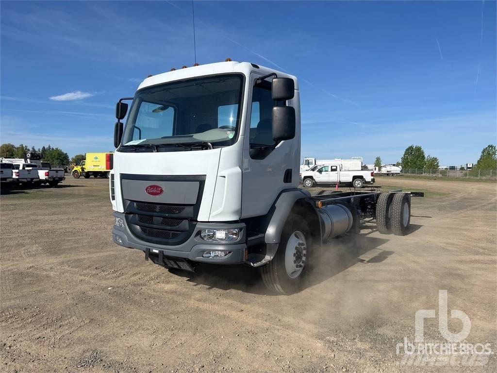 Peterbilt 220 Camion cabina sasiu