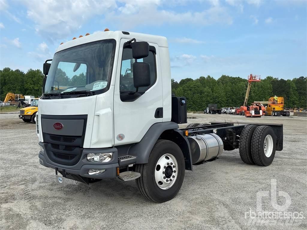 Peterbilt 220 Camion cabina sasiu