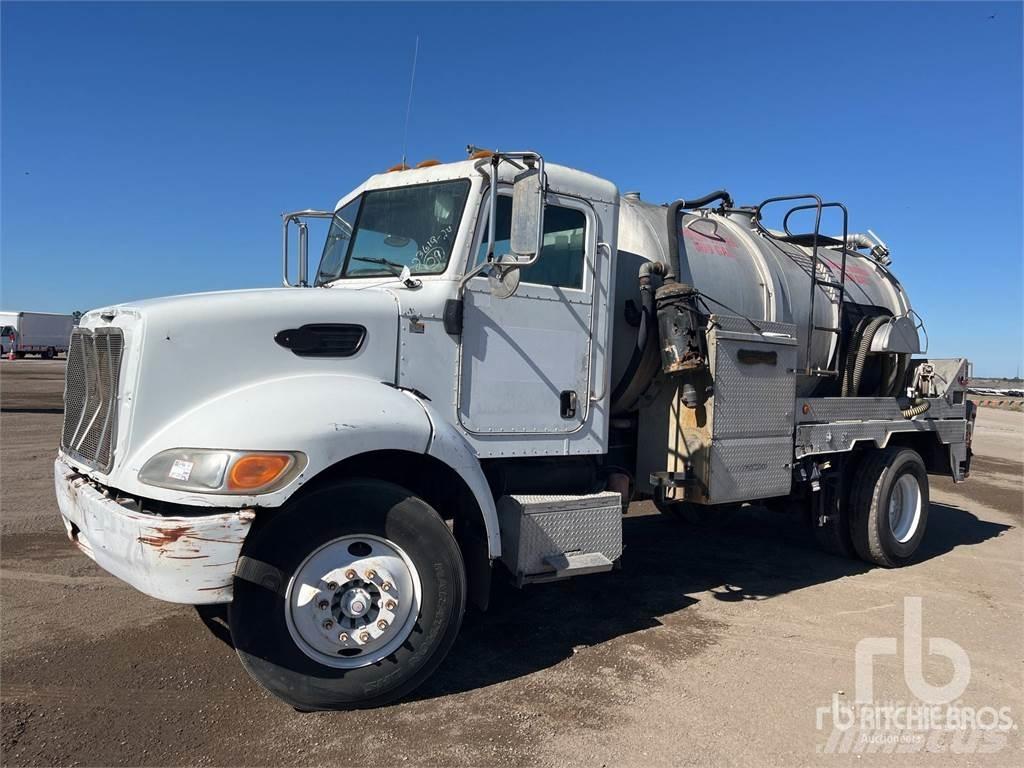 Peterbilt 335 Camion vidanje