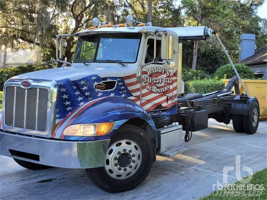 Peterbilt 335 Camion cu carlig de ridicare
