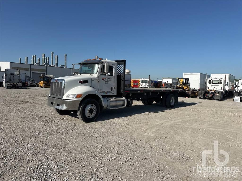 Peterbilt 337 Camioane platforma/prelata