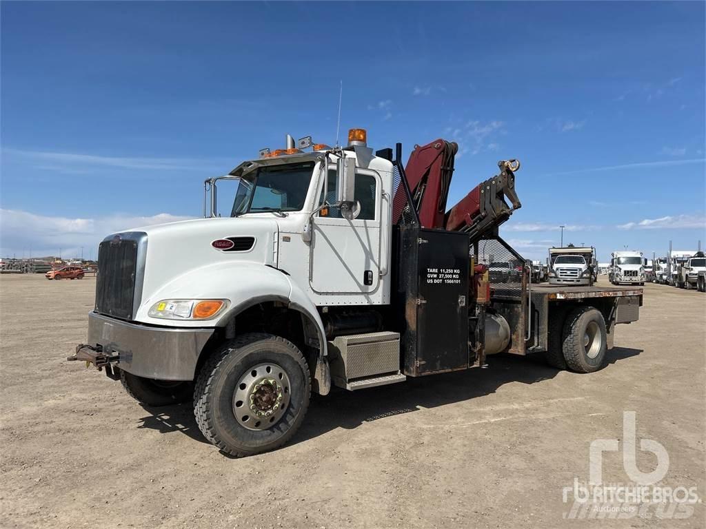 Peterbilt 348 Camioane cu macara