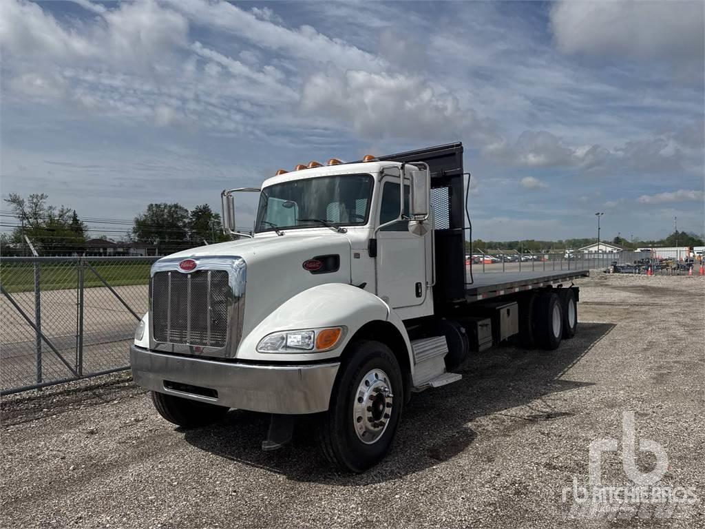 Peterbilt 348 Camioane platforma/prelata