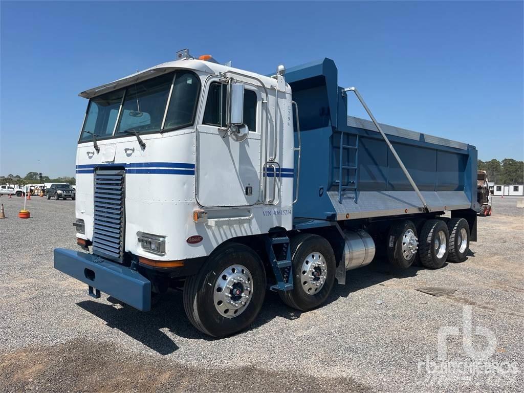 Peterbilt 362 Autobasculanta