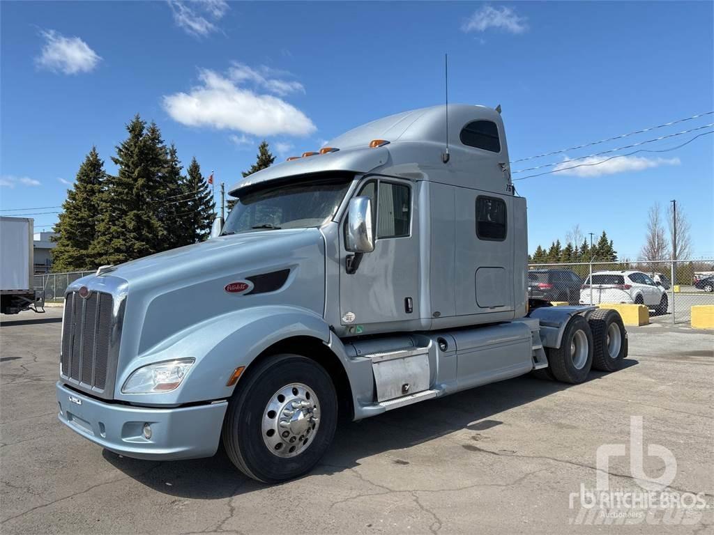 Peterbilt 587 Autotractoare