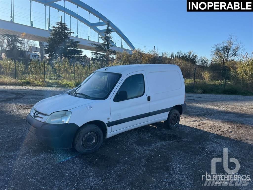 Peugeot PARTNER Camion cu control de temperatura
