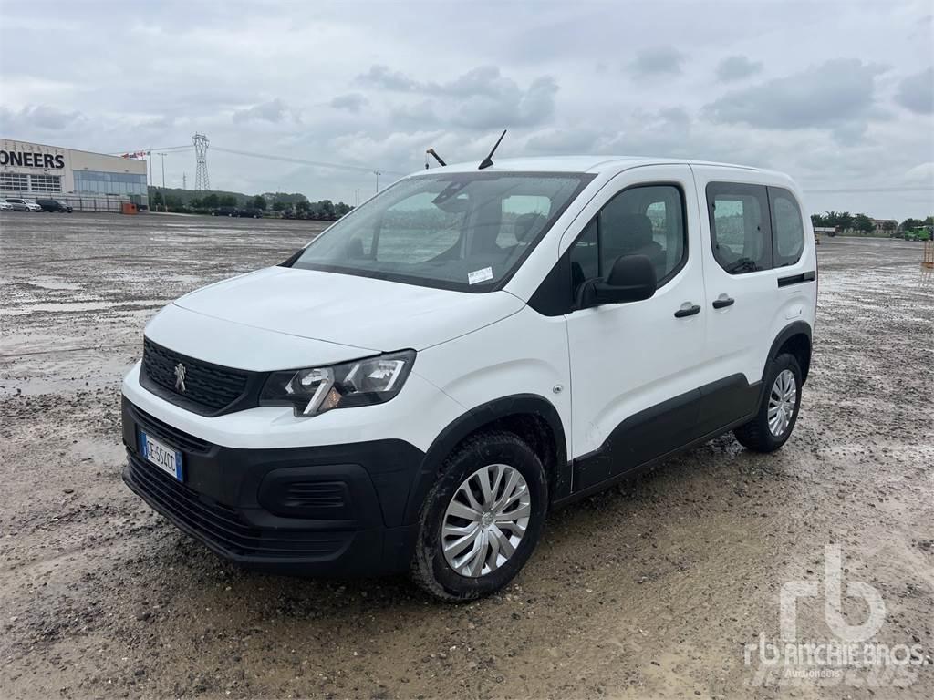 Peugeot RIFTER Masini