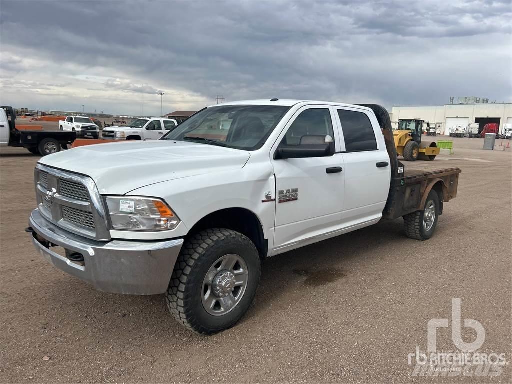 RAM 2500 Camioane platforma/prelata