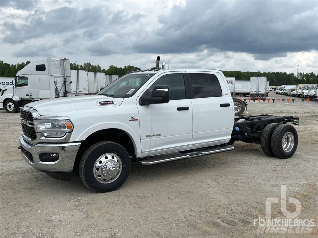 RAM 3500 Camion cabina sasiu