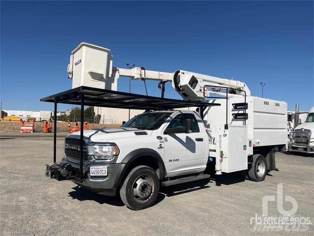 RAM 5500 Platforme aeriene montate pe remorca