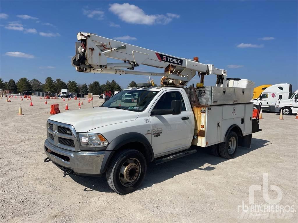 RAM 5500 Platforme aeriene montate pe remorca