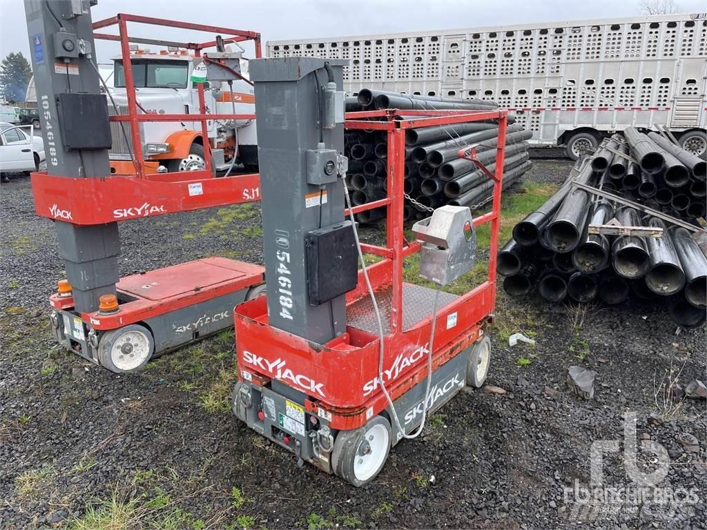 SkyJack SJ12 Nacele cu brat articulat