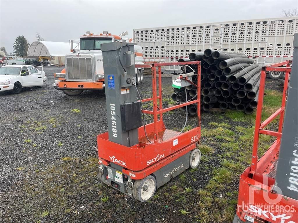 SkyJack SJ12 Nacele cu brat articulat