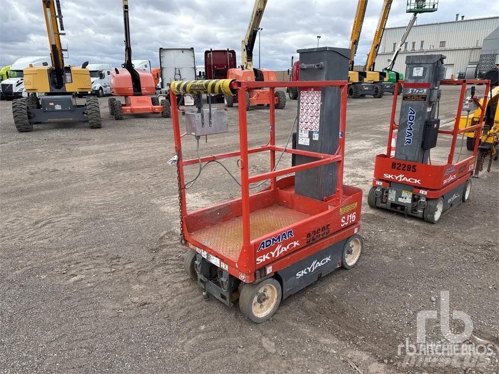 SkyJack SJ16 Dispozitive de ridicare şi lifturi pentru materiale