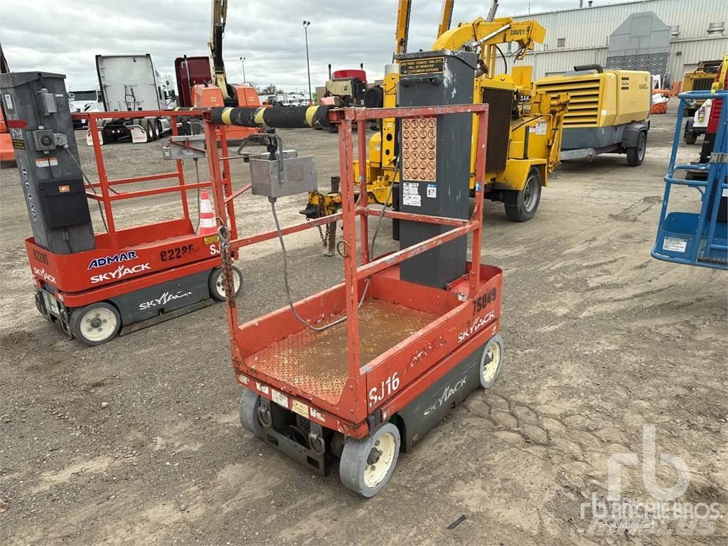 SkyJack SJ16 Dispozitive de ridicare şi lifturi pentru materiale
