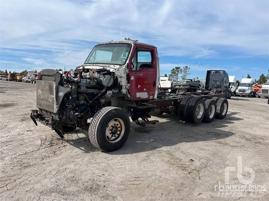Sterling L9500 Camion cabina sasiu
