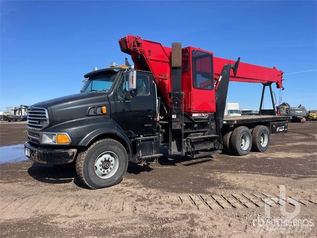 Sterling LT9500 Camioane cu macara