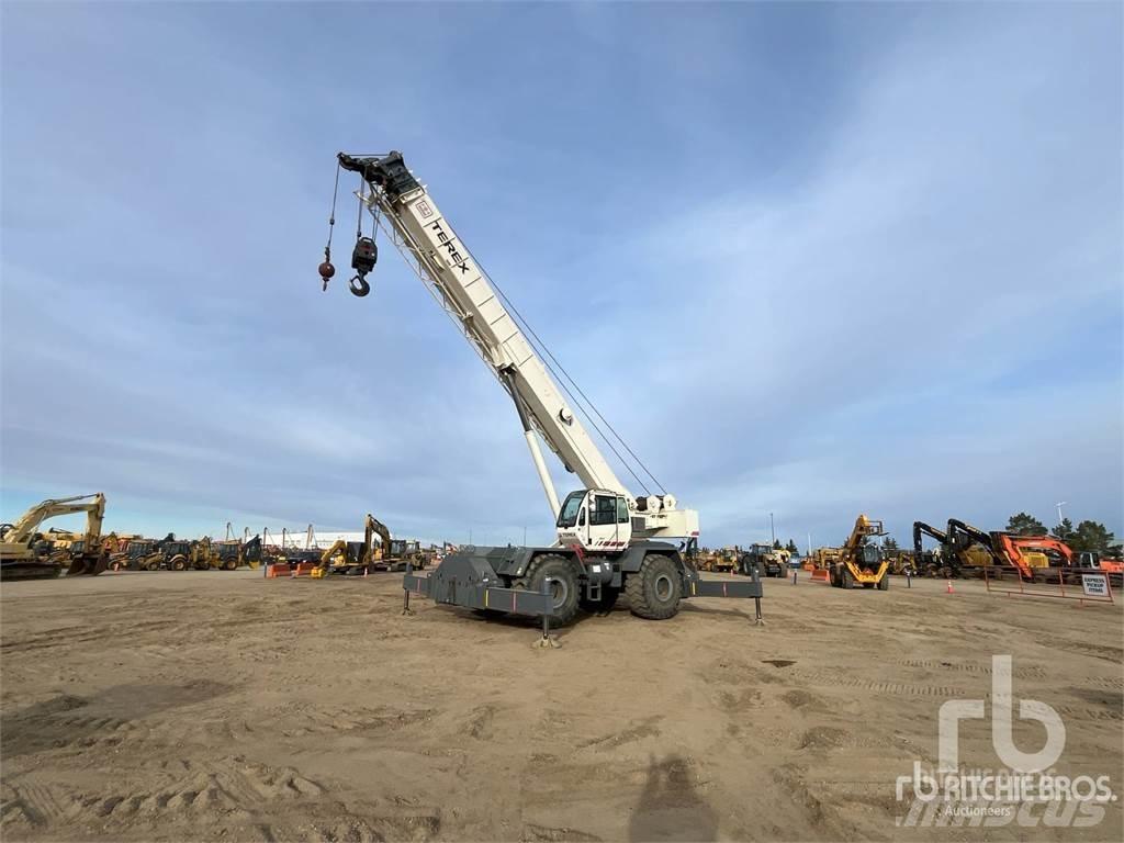 Terex RT780 Macara teren accidentat