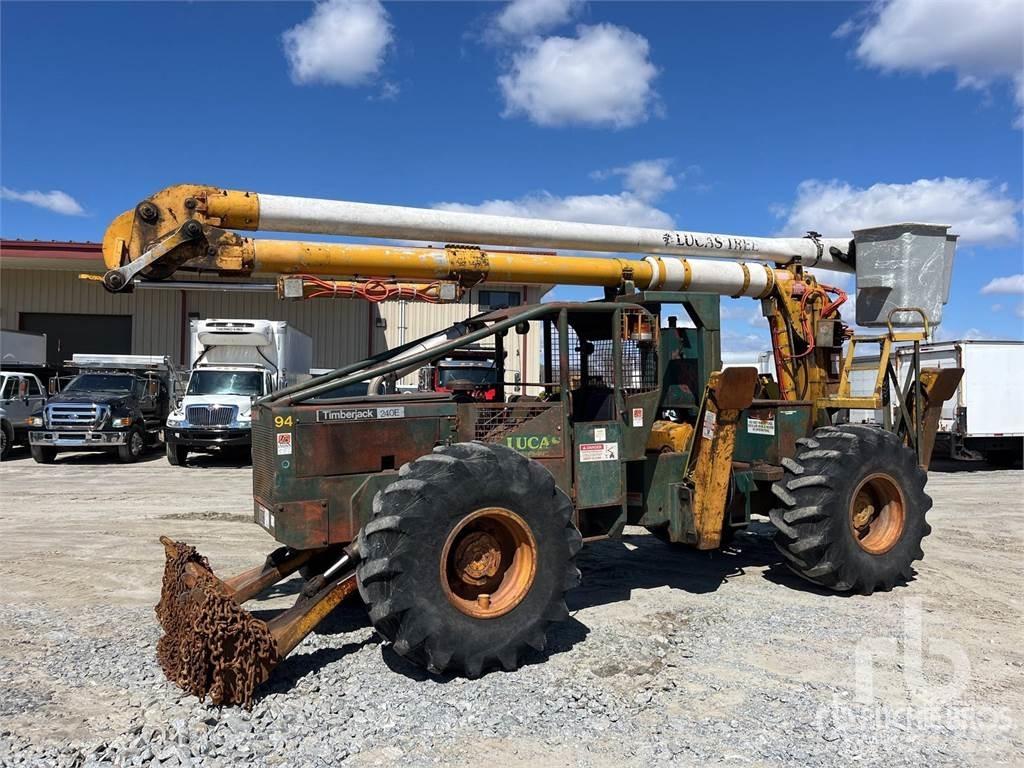 Timberjack 240E Utilaje de manevrarea a bustenilor