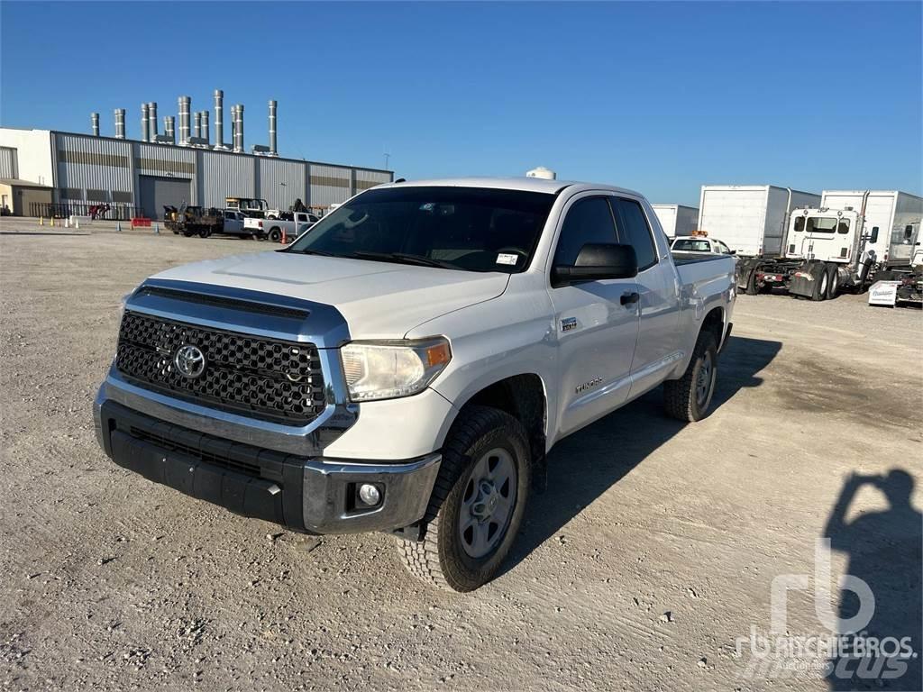Toyota TUNDRA Pick up/Platou
