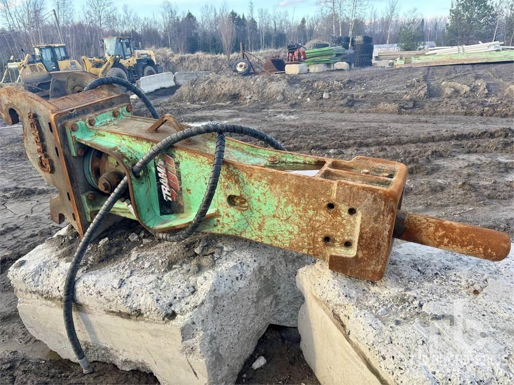 Tramac 700 Ciocane / Concasoare