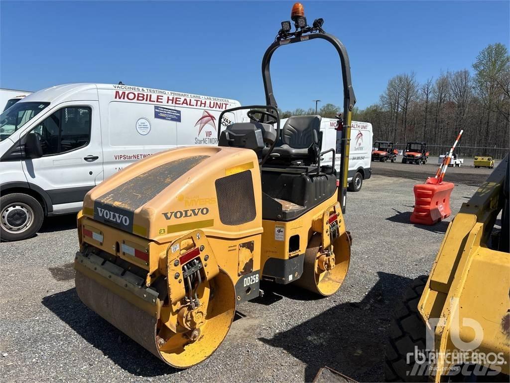 Volvo DD25B Cilindri compactori dubli